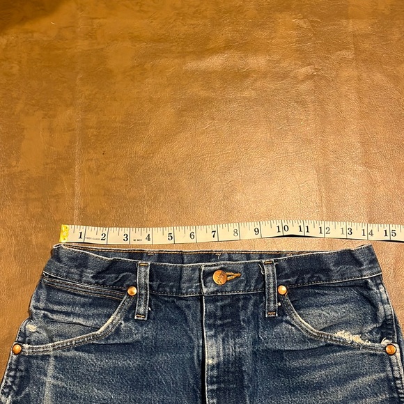 Vintage Wrangler Cut Off Shorts - Picture 3 of 7